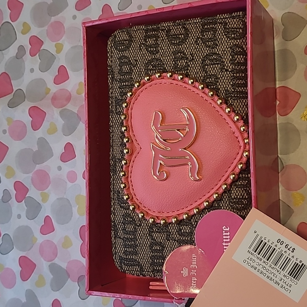 NWT Juicy Couture Pink and Gold Heart Wallet